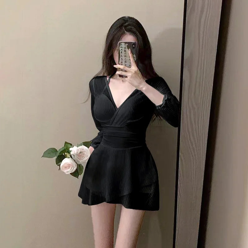 Swimsuit Women's One-piece Dress Style Conservative Belly-covering and Slimming Hot Spring Long-sleeved Sun Protection Vacation