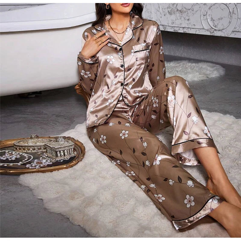 Two piece set of womens pajamas spring and autumn satin printed long sleeved top long pants casual and comfortable home suit set