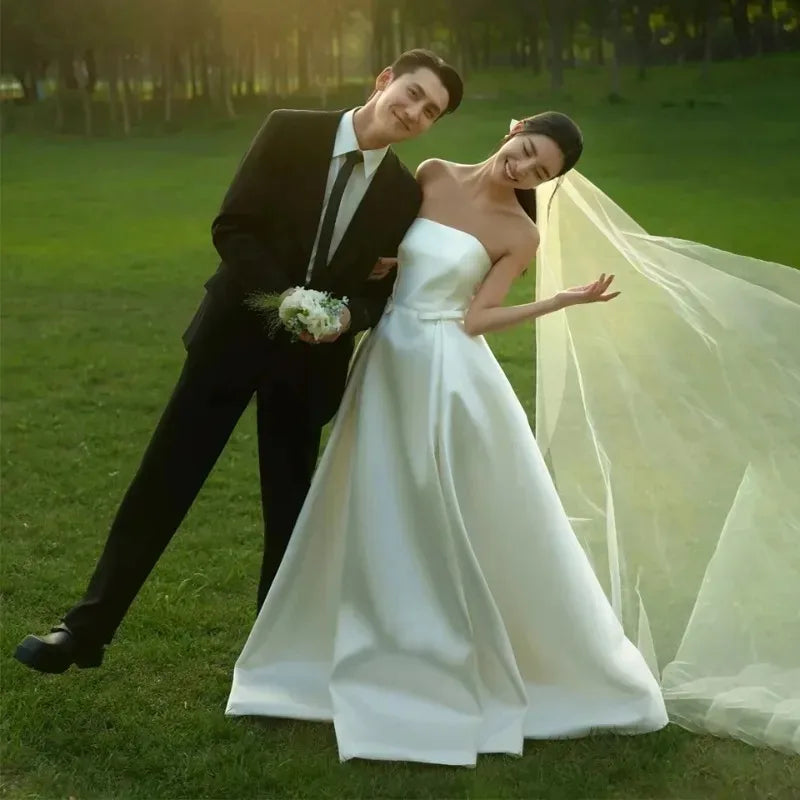 Elegant A-line Wedding Dress Classic Sexy Strapless Bridal Dresses Floor-length Satin Simple