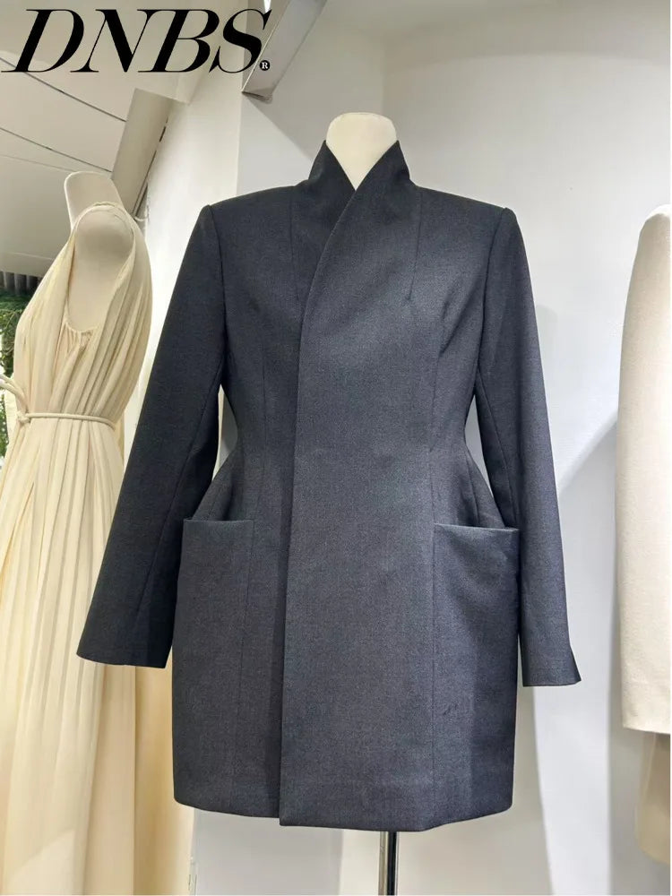 DNBS 2025 Women's Hidden Button Design Sense French Spring Elegant Fashion Lapel Spring New Classic Waist Temperament Suit