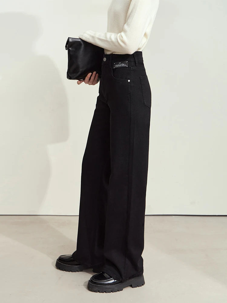 AMII Minimalist Women's Black Loose Jeans 2024 Winter New Leather Tag Decoration Female Straight Long Wide Leg Pants 12444098