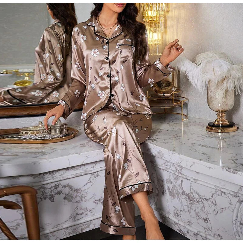 Two piece set of womens pajamas spring and autumn satin printed long sleeved top long pants casual and comfortable home suit set