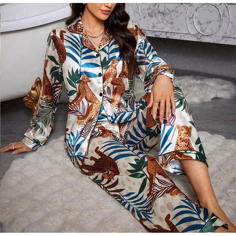 Two piece set of womens pajamas spring and autumn satin printed long sleeved top long pants casual and comfortable home suit set