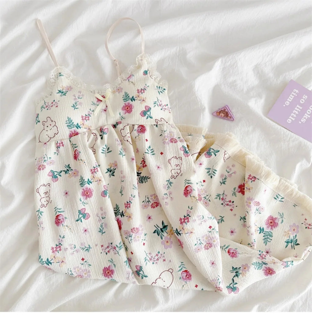 With Chest Cushion Halter Nightgown Female Summer Floral Breathable Thin Section of the Princess Style Loose Knee-Length Pajamas