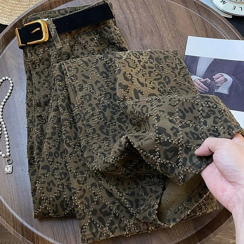2025 Winter New Arrival American Retro High Street Leopard Print Jeans for Women High Waist Loose Straight Pants