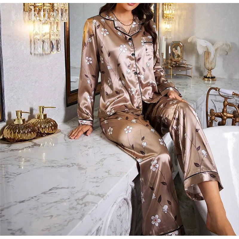 Two piece set of womens pajamas spring and autumn satin printed long sleeved top long pants casual and comfortable home suit set