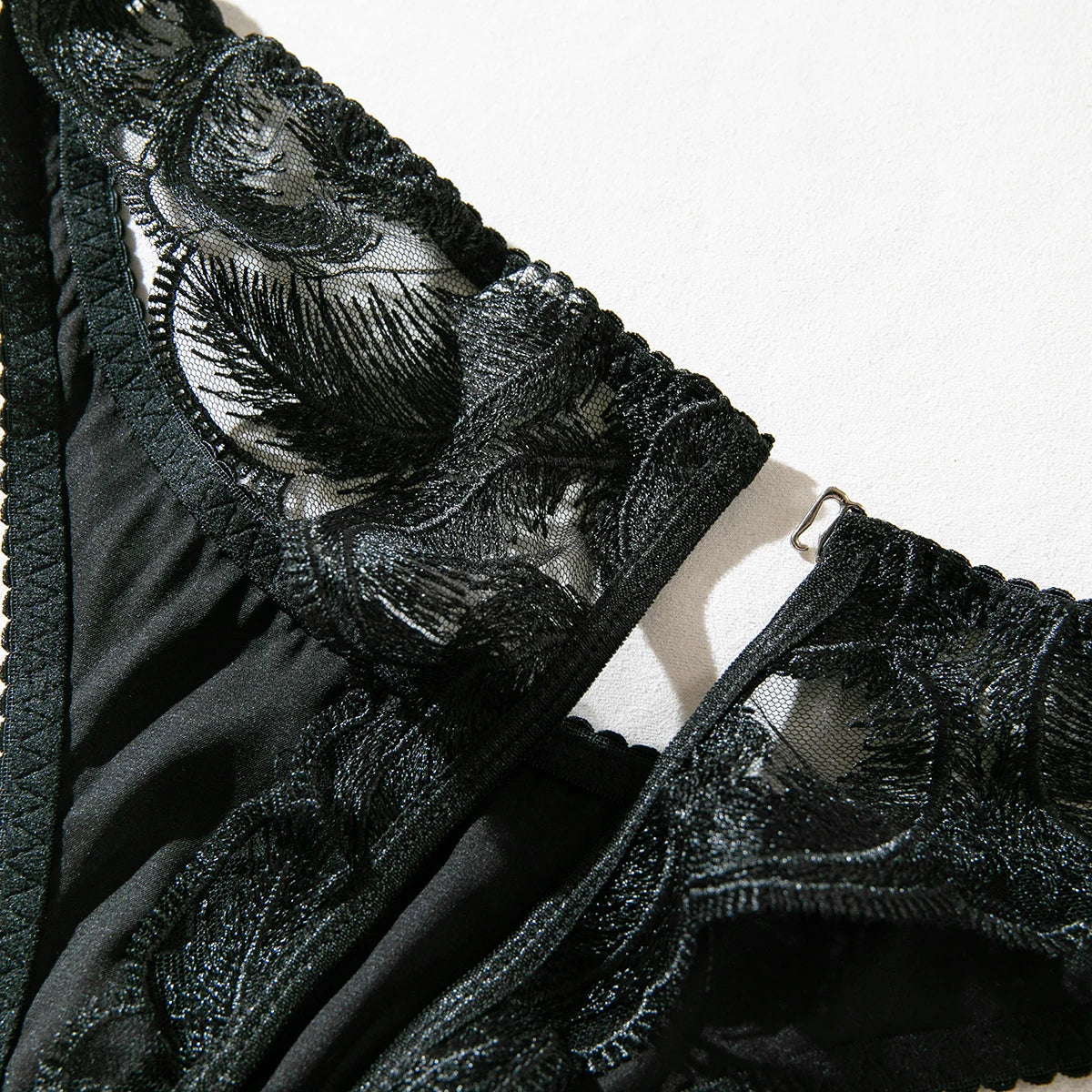Krasapt New Fashion Sexy Hollow Out Satin Splicing Sexy Female Underwear Women's Embroidery Lingerie Set With GLoves Intimates
