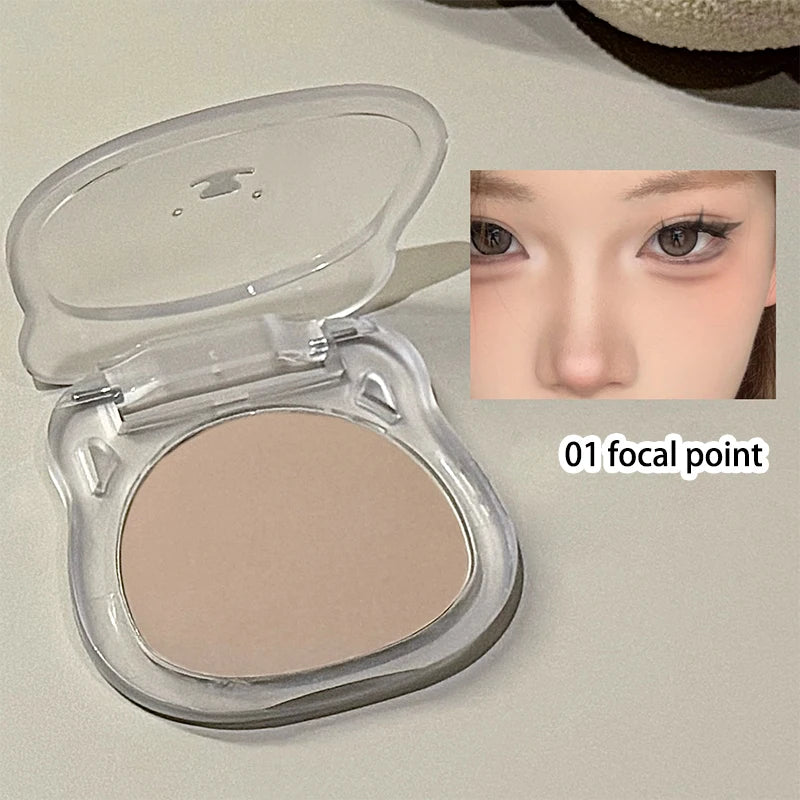 Skin-friendly powder, oil control skin, fill makeup concealer,waterproof and sweat proof, do not take off makeup not card powder