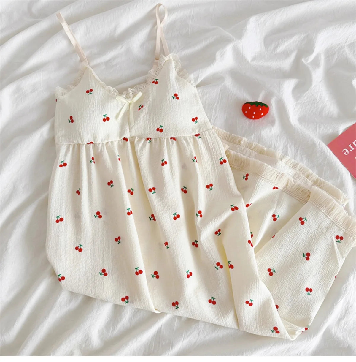 With Chest Cushion Halter Nightgown Female Summer Floral Breathable Thin Section of the Princess Style Loose Knee-Length Pajamas