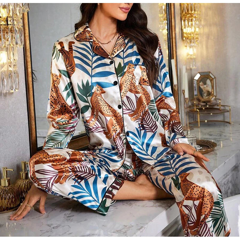 Two piece set of womens pajamas spring and autumn satin printed long sleeved top long pants casual and comfortable home suit set