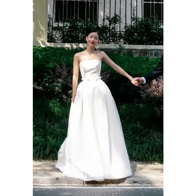 Elegant A-line Wedding Dress Classic Sexy Strapless Bridal Dresses Floor-length Satin Simple