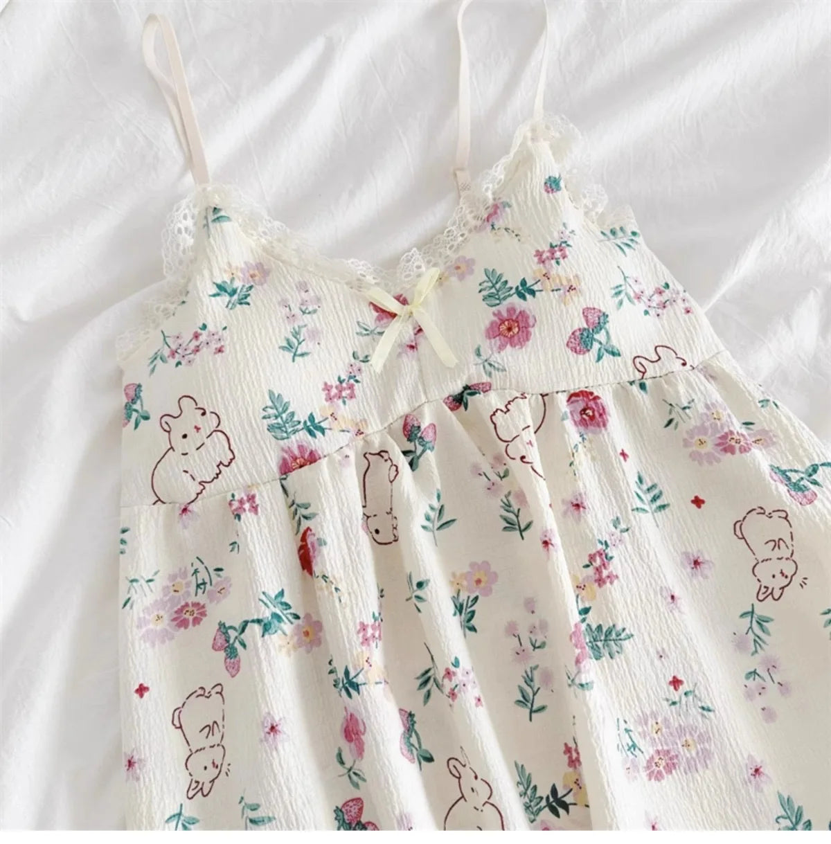 With Chest Cushion Halter Nightgown Female Summer Floral Breathable Thin Section of the Princess Style Loose Knee-Length Pajamas