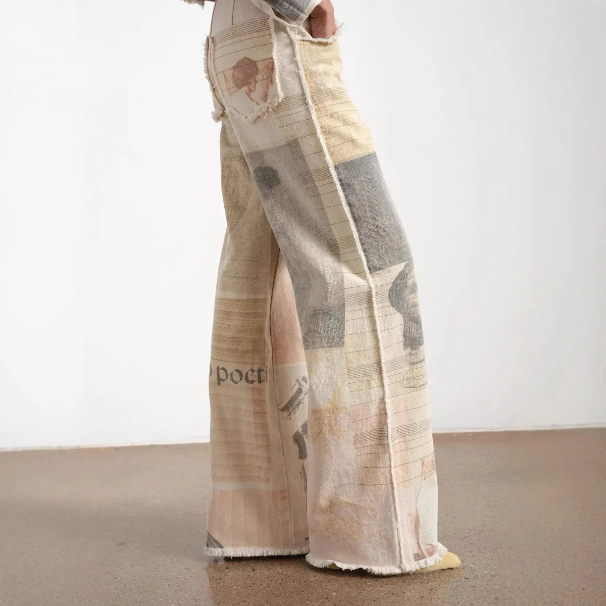 Women's Off White Wide Leg Jeans American Retro Loose Fit Printed Design Floor Length Denim Pants High Waist Trousers