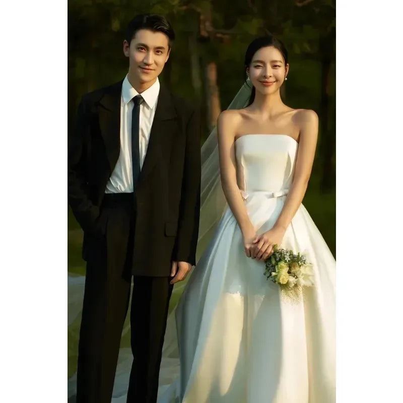 Elegant A-line Wedding Dress Classic Sexy Strapless Bridal Dresses Floor-length Satin Simple