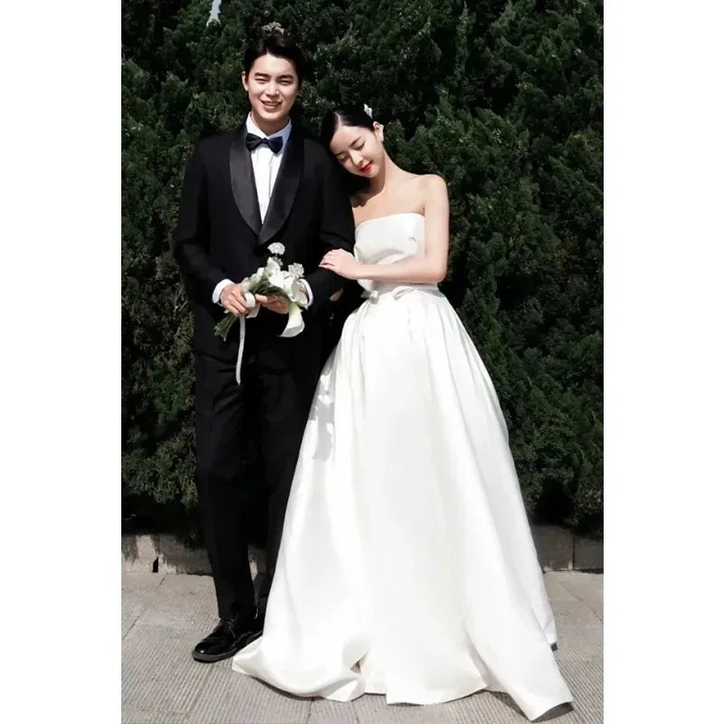 Elegant A-line Wedding Dress Classic Sexy Strapless Bridal Dresses Floor-length Satin Simple