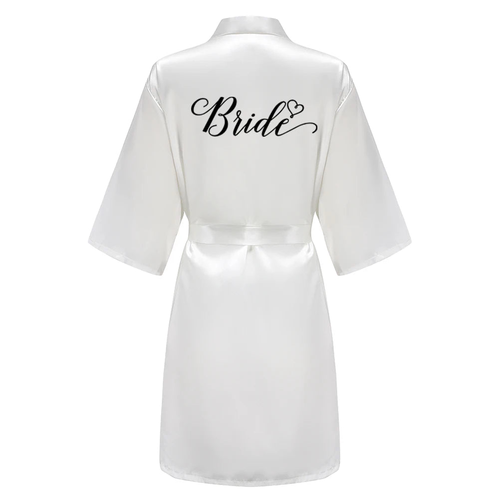 Green Wedding Party Team Bride Robe With Gold Letters Mother Maid of Honor Kimono Satin Pajamas Bridesmaid Bathrobe