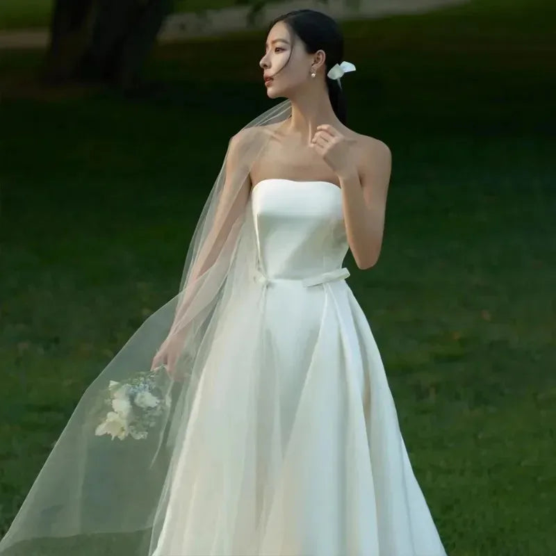 Elegant A-line Wedding Dress Classic Sexy Strapless Bridal Dresses Floor-length Satin Simple